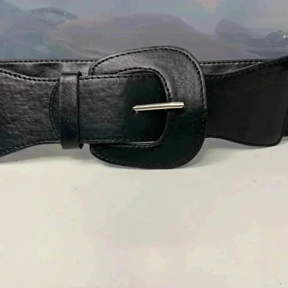 Soft, black vegan  leather waist belt, silver hardware, padded buckle - Picture 3 of 5
